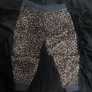 Leopard Print Sleep Set, Size L (12-14)